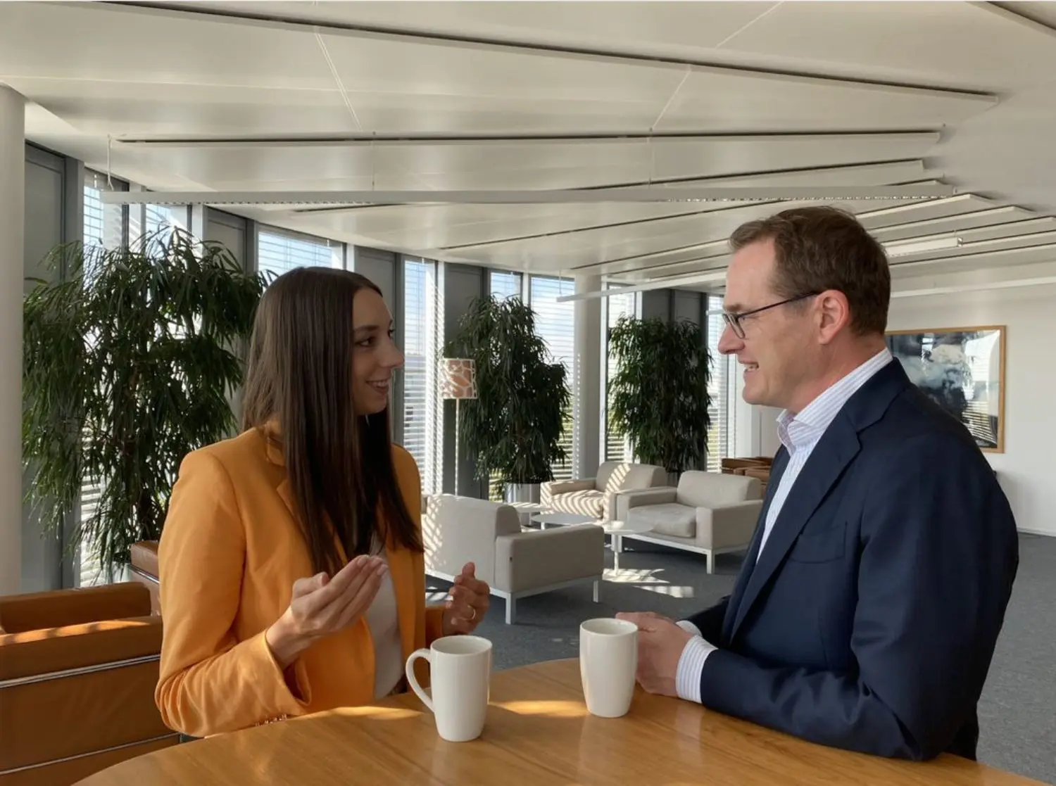  Thorsten Steinmann and Kristina Franke having conversation.